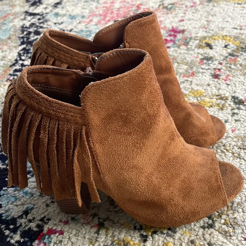 Tassel Booties - Picture 4 of 6